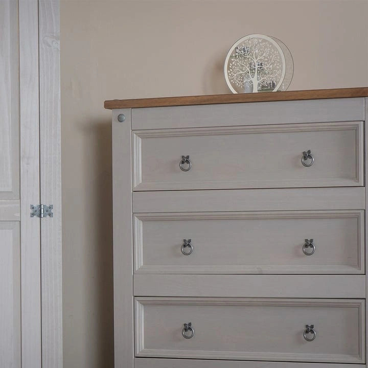 Commode à 4 tiroirs en pin massif, style rustique, finition brun antique/gris lavé/blanc lavé/acajou