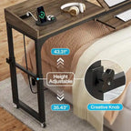 Table de lit réglable en hauteur avec roulettes et station de charge – Gris foncé / Marron, 1 utilisateur